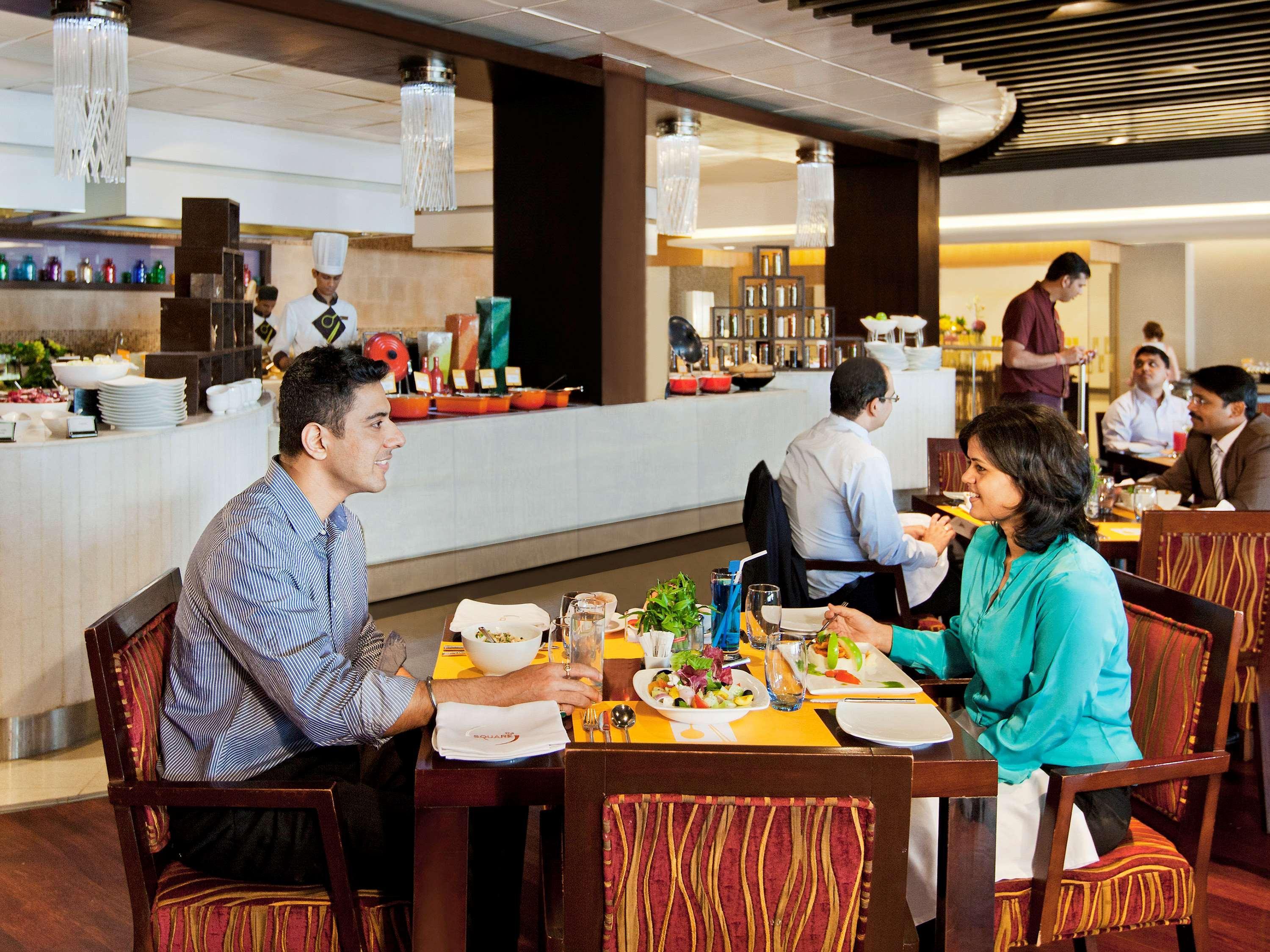 Novotel Mumbai Juhu Beach Exterior foto The Park, Hyderabad